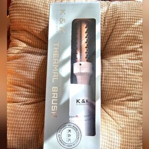 Thermal styling brush